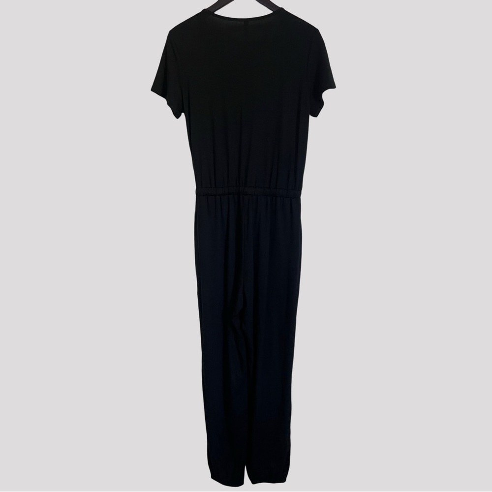 Elegant Black Women's Jumpsuit - Picture 9 of 10
